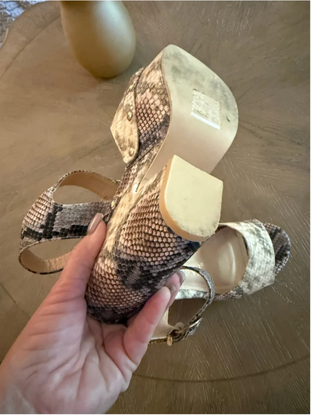 Women's Mackin J Platform Sandals Size 9 Beige Brown Snake Print
